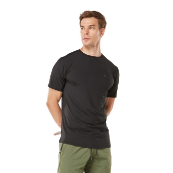 تيشرتات رجالية