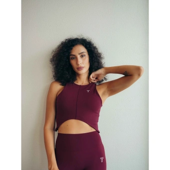 تي شيرت بدون أكمام