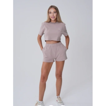 شورتات نسائية