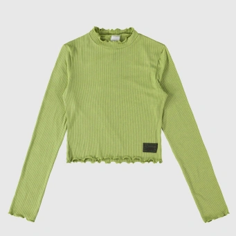 ملابس البنات