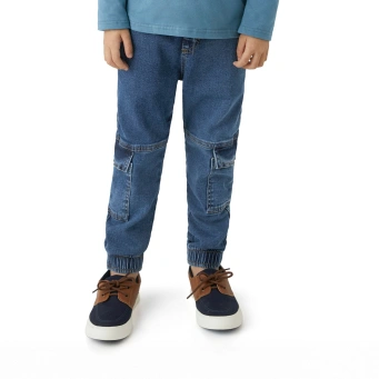 ملابس الأولاد