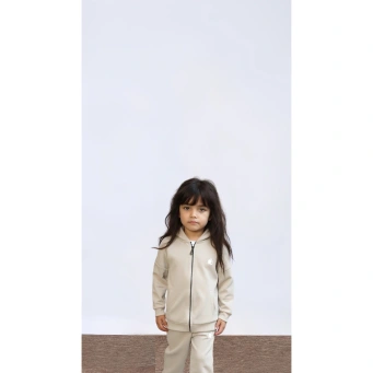 ملابس لكلا الجنسين