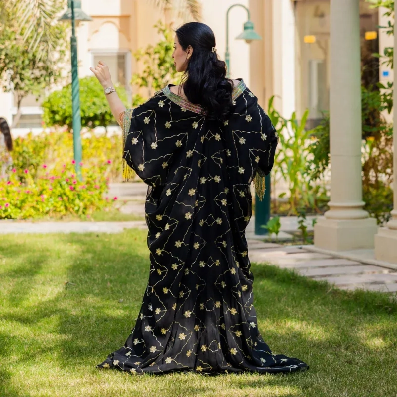 Women's Elegant Embroidered &amp; Beaded Closed Daraa - Free Size, Formal Gatherings