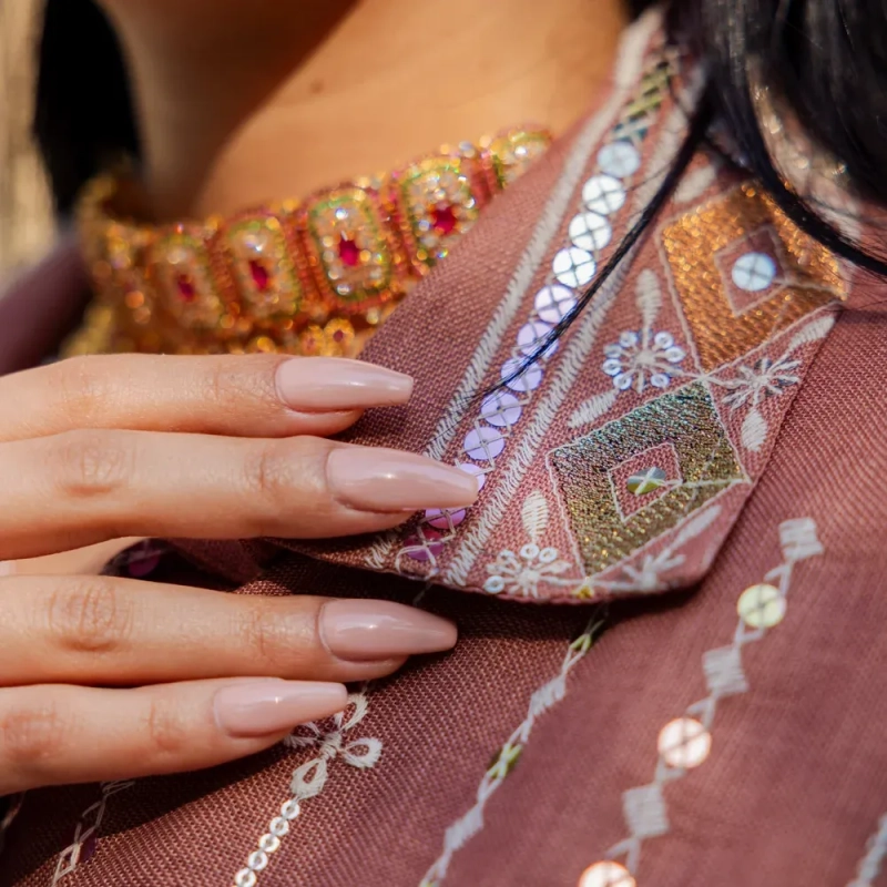 Women's Elegant Regular-Fit Linen Caftan Dress - Garangao, Elegant Gatherings - Dusty Rose &amp; Patterns