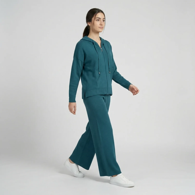 Women&rsquo;s Two-Piece Hooded Lounge Set &ndash; Oversized Zip-Up Jacket and Wide-Leg Trousers
