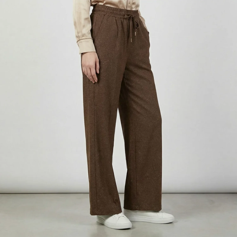 Women&rsquo;s Stylish Pants With Elastic Waist &ndash; Modern Everyday Fit &ndash; Coffee