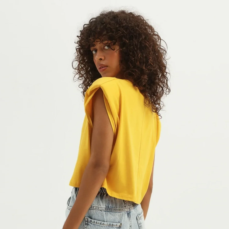 Women&rsquo;s Shoulder-Padded Casual Top For Effortless Chic And Confident Everyday Style