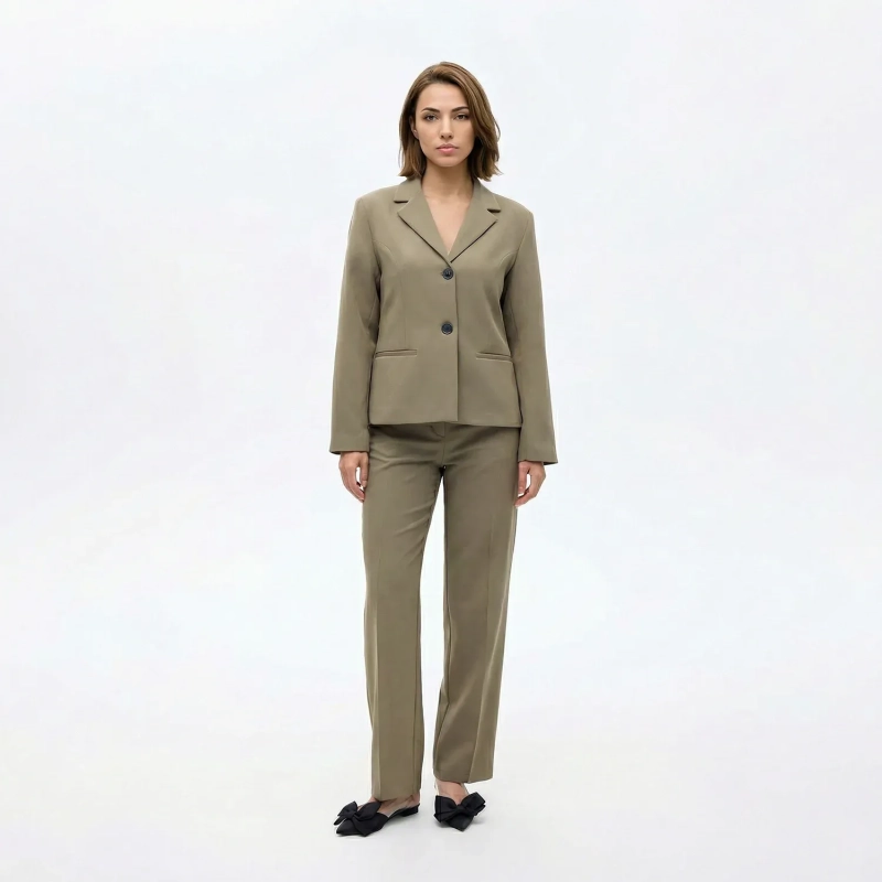 Women&rsquo;s Tailored Blazer Jacket For Polished Professional And Smart-Casual Looks
