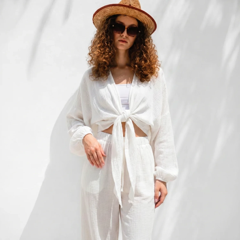 Women's Regular Sophisticated Shirt - Casual Luxury &amp; Effortless Resort Wear - White
