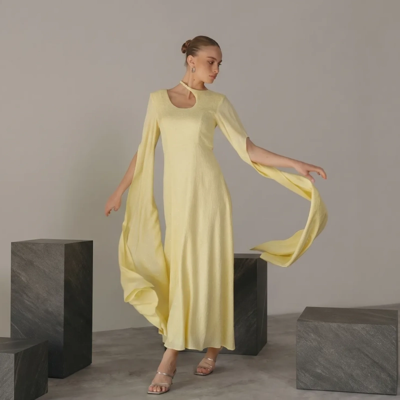 Women's Regular Flowing Cape Silhouette Dress &mdash; Integrated Cape Elegant Wear &mdash; For Formal Galas, Red-Carpet Events, Or Exclusive Evening Soir&eacute;es &mdash; Yellow
